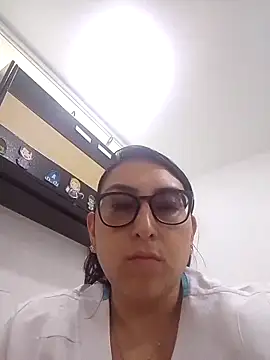 Valeria montana  online show from April 2026 05:47:02 PM