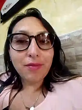 Valeria montana  online show from May 2026 08:25:02 PM