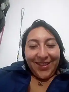 Valeria montana  online show from April 2026 12:08:01 AM