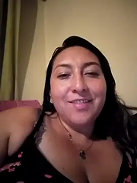 Valeria montana  online show from April 2026 12:12:01 AM