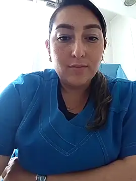 Valeria montana  online show from December 2025 05:29:02 PM