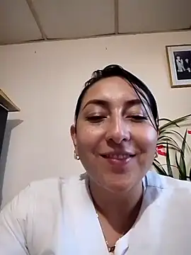 Valeria montana  online show from February 2026 11:12:01 PM