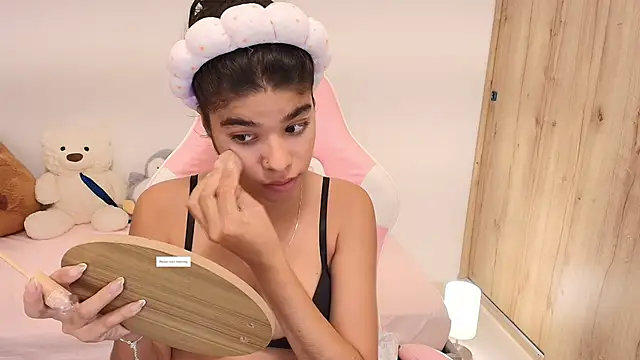 phia carter online show from April 2026 02:14:01 AM