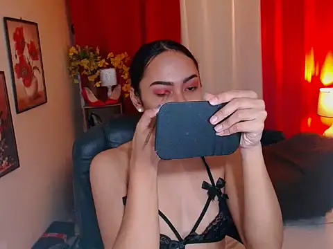 Snapshot of kylieEmparado chatting on December 2025 04:51:02 AM kylieEmparado online show from December 2025 04:51:02 AM