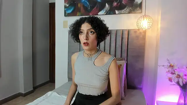 LyraVendrell online show from March 2026 07:30:03 PM