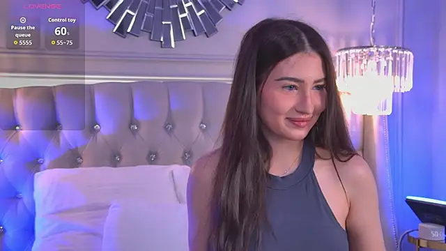 LisaDeviss online show from April 2026 01:03:01 PM