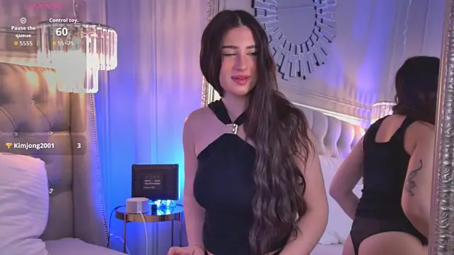 LisaDeviss online show from April 2026 01:17:02 PM