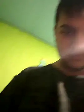 Snapshot of Oenb chatting on December 2025 03:28:02 PM Oenb online show from December 2025 03:28:02 PM