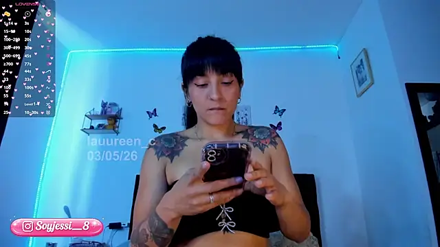 Snapshot of lauureen_c chatting on May 2026 05:16:02 PM lauureen c online show from May 2026 05:16:02 PM
