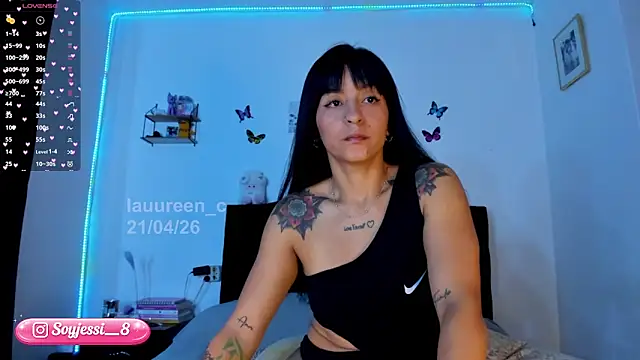 Snapshot of lauureen_c chatting on April 2026 11:17:02 AM lauureen c online show from April 2026 11:17:02 AM
