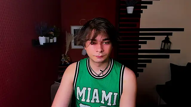 ErosPulseee online show from December 2025 12:33:01 PM