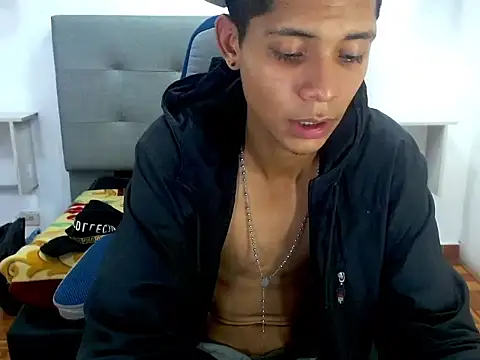 Snapshot of Axel_Marcu chatting on December 2025 08:09:02 AM Axel Marcu online show from December 2025 08:09:02 AM