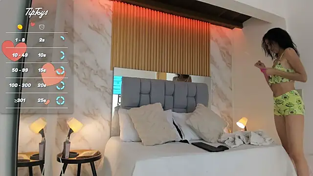 Snapshot of gerald_withe chatting on December 2025 01:04:02 PM gerald withe online show from December 2025 01:04:02 PM