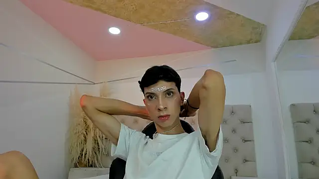 Jamess Carterr  online show from February 2026 08:19:01 PM