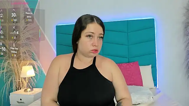  victoria collins  online show from January 2026 08:03:01 PM