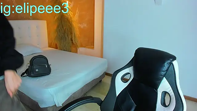 CONNOR STONNE  online show from March 2026 09:11:01 PM