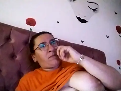 Dana92va online show from July 2026 07:05:02 PM