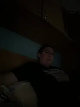 Dana92va online show from April 2026 03:37:01 PM