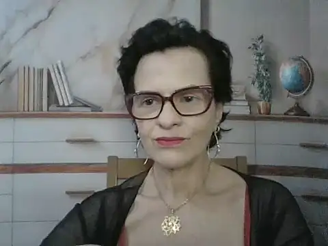 Snapshot of Luna-Hot0802 chatting on December 2025 12:42:02 PM Luna-Hot0802 online show from December 2025 12:42:02 PM