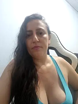 Snapshot of Jeh_charmosa chatting on December 2025 08:30:01 PM Jeh charmosa online show from December 2025 08:30:01 PM