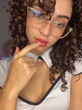 Anne Wyntheris online show from March 2026 03:46:01 AM