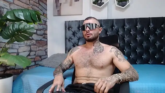 Snapshot of lucky_smith1 chatting on December 2025 06:40:01 PM lucky smith1 online show from December 2025 06:40:01 PM