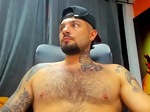 Snapshot of lucky_smith1 chatting on January 2026 05:52:02 PM lucky smith1 online show from January 2026 05:52:02 PM