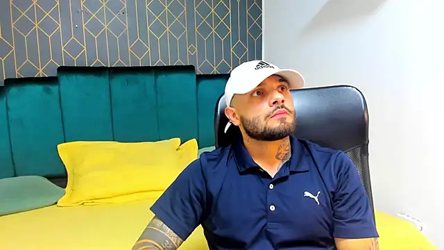 Snapshot of lucky_smith1 chatting on December 2025 08:04:02 PM lucky smith1 online show from December 2025 08:04:02 PM