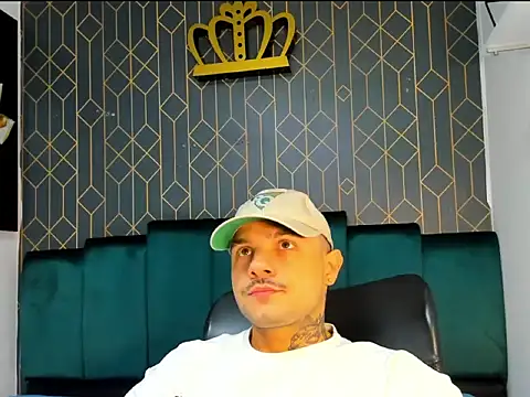 Snapshot of lucky_smith1 chatting on January 2026 05:38:02 PM lucky smith1 online show from January 2026 05:38:02 PM