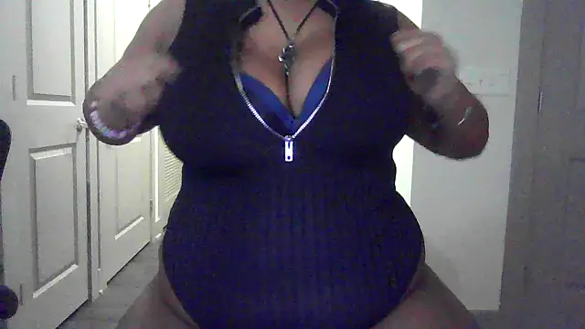 Snapshot of belladonnababe chatting on December 2025 11:06:02 PM belladonnababe online show from December 2025 11:06:02 PM