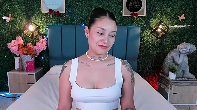 GabyyCute  online show from December 2025 03:43:02 AM