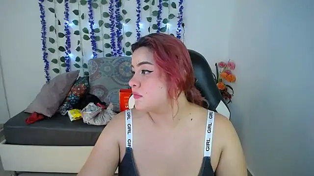 Mia Duque1999 online show from March 2026 08:36:01 PM