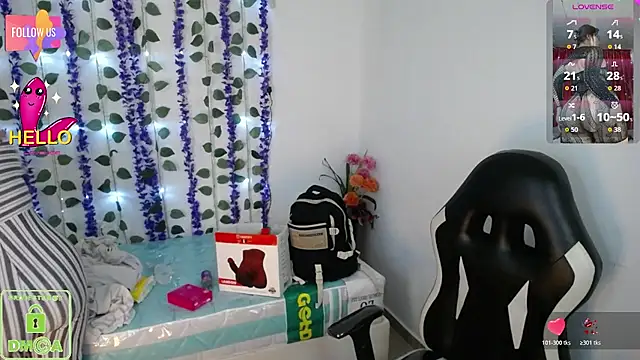 Mia Duque1999 online show from March 2026 07:36:02 PM