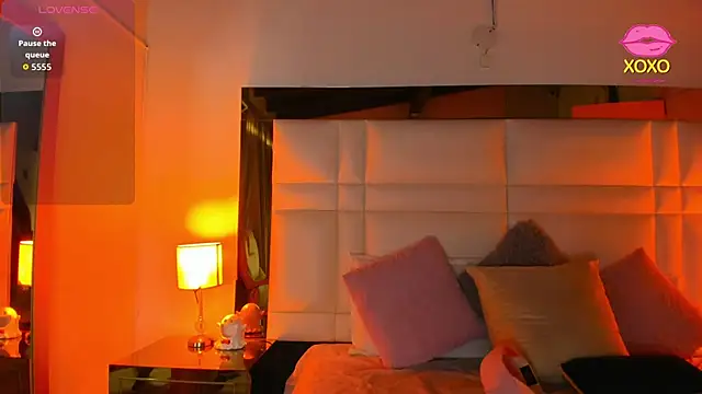 Zoei Moon online show from March 2026 07:03:02 PM