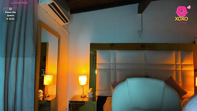 Zoei Moon online show from March 2026 07:15:01 PM