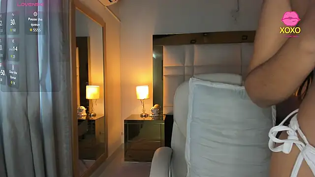 Zoei Moon online show from March 2026 08:13:01 PM