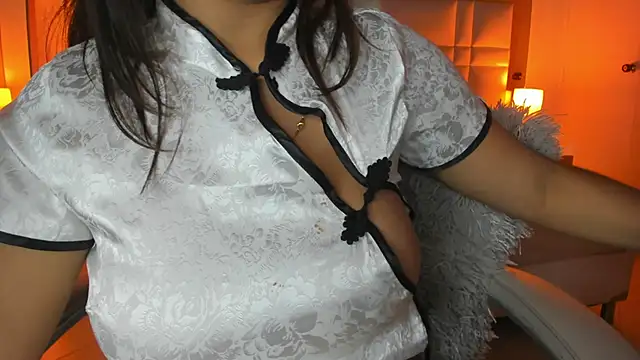 Snapshot of Zoei_Moon chatting on April 2026 07:01:01 PM Zoei Moon online show from April 2026 07:01:01 PM