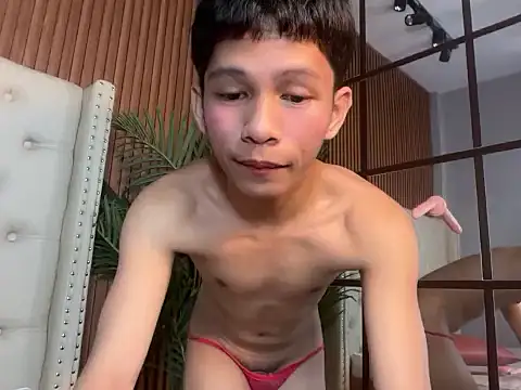 TheBoyAboveYou online show from May 2026 12:23:01 AM