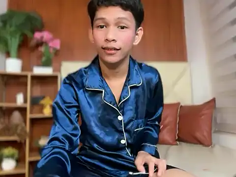 TheBoyAboveYou online show from February 2026 12:59:02 PM