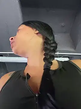 Jennmyller  online show from April 2026 06:21:02 PM