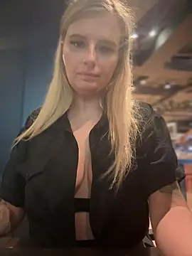 Snapshot of Betsy chatting on January 2025 10:45:01 AM Betsy online show from January 2025 10:45:01 AM