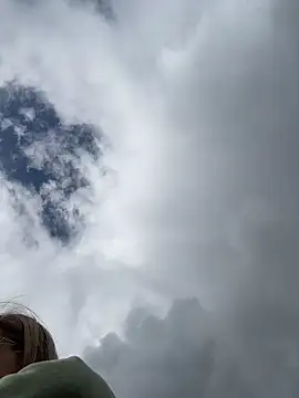 Betsy online show from April 2026 01:07:01 PM