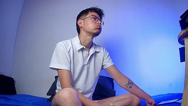 nicolatinboy online show from February 2026 09:03:02 PM