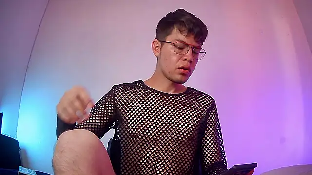 nicolatinboy online show from February 2026 09:14:01 PM