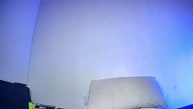 nicolatinboy online show from April 2026 10:38:02 PM