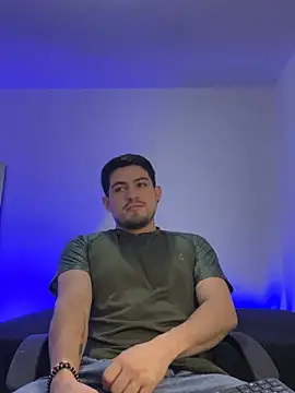 williamsmiiths16 online show from April 2026 01:45:02 PM