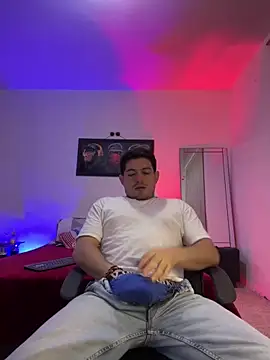 williamsmiiths16 online show from May 2026 10:38:02 AM