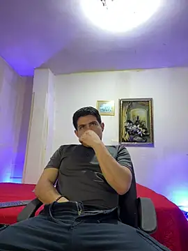 williamsmiiths16 online show from February 2026 01:33:01 AM