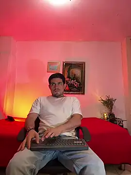 williamsmiiths16 online show from April 2026 11:23:02 AM