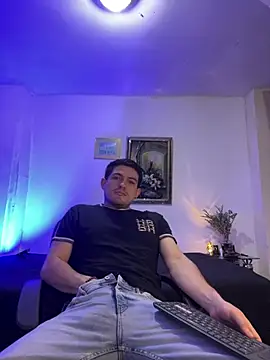 williamsmiiths16 online show from March 2026 12:06:02 PM